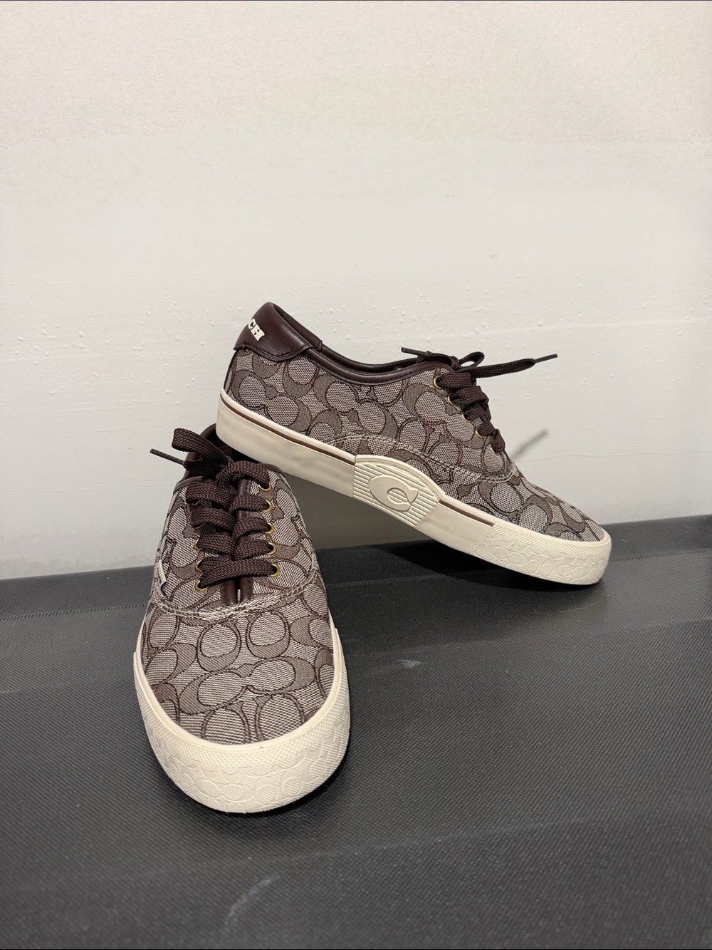 Coach unisex Brown Signature Canvas Low-Top Sneakers